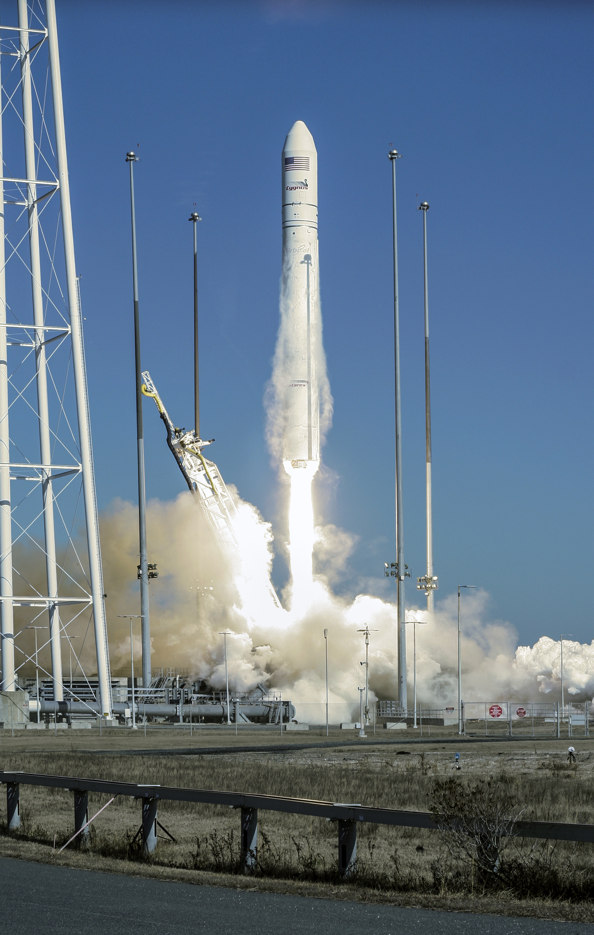 Antares Takes Off from Wallops Island: Jan. 9, 2014