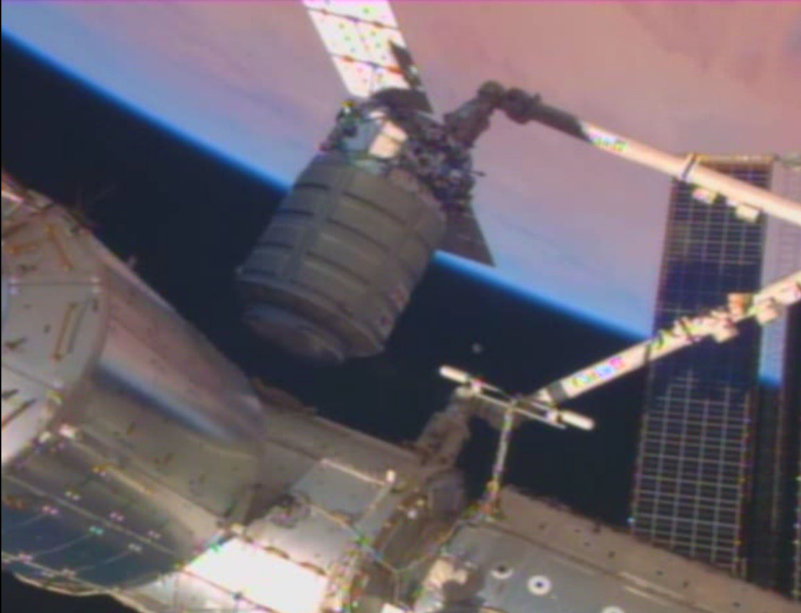 Cygnus Near Space Station, with Earth: Jan. 12, 2014