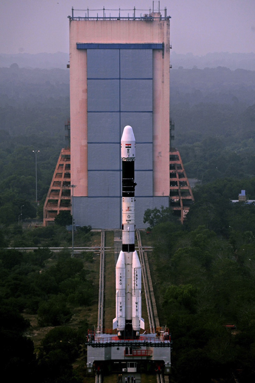 India’s GSLV-D5 Rocket Rolls Out