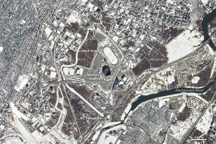 Super Bowl's MetLife Stadium Seen from Space (Photos)