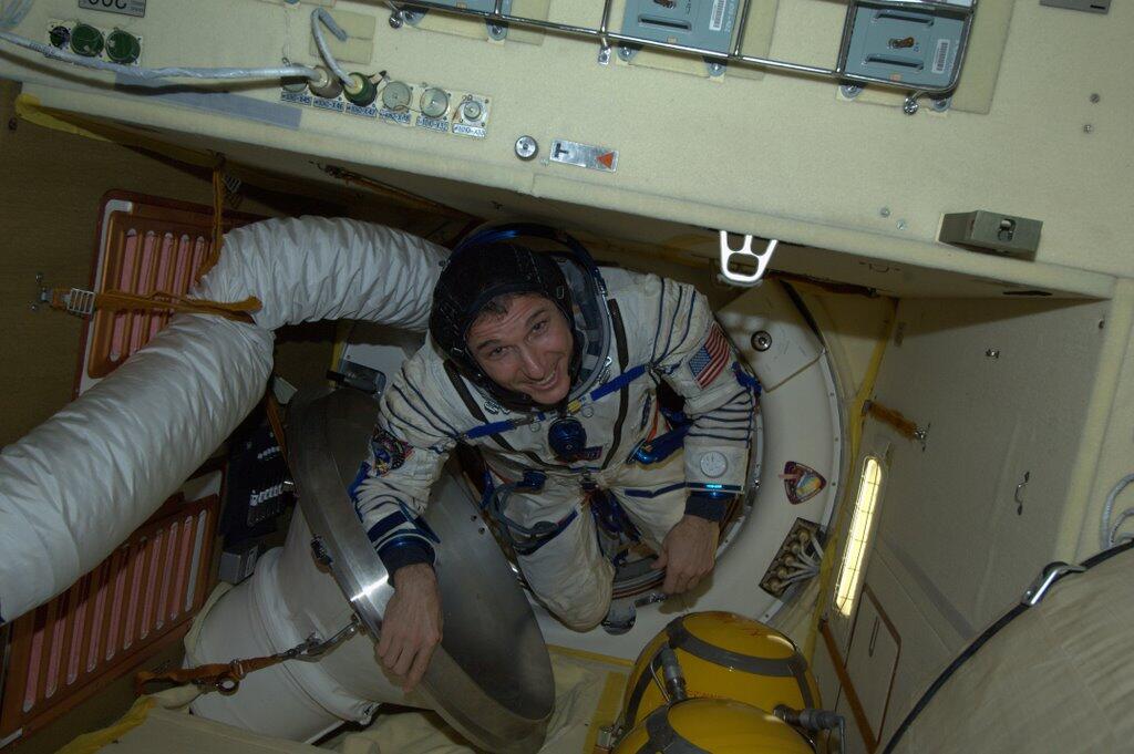 Mike Hopkins Examines Sokul Suits