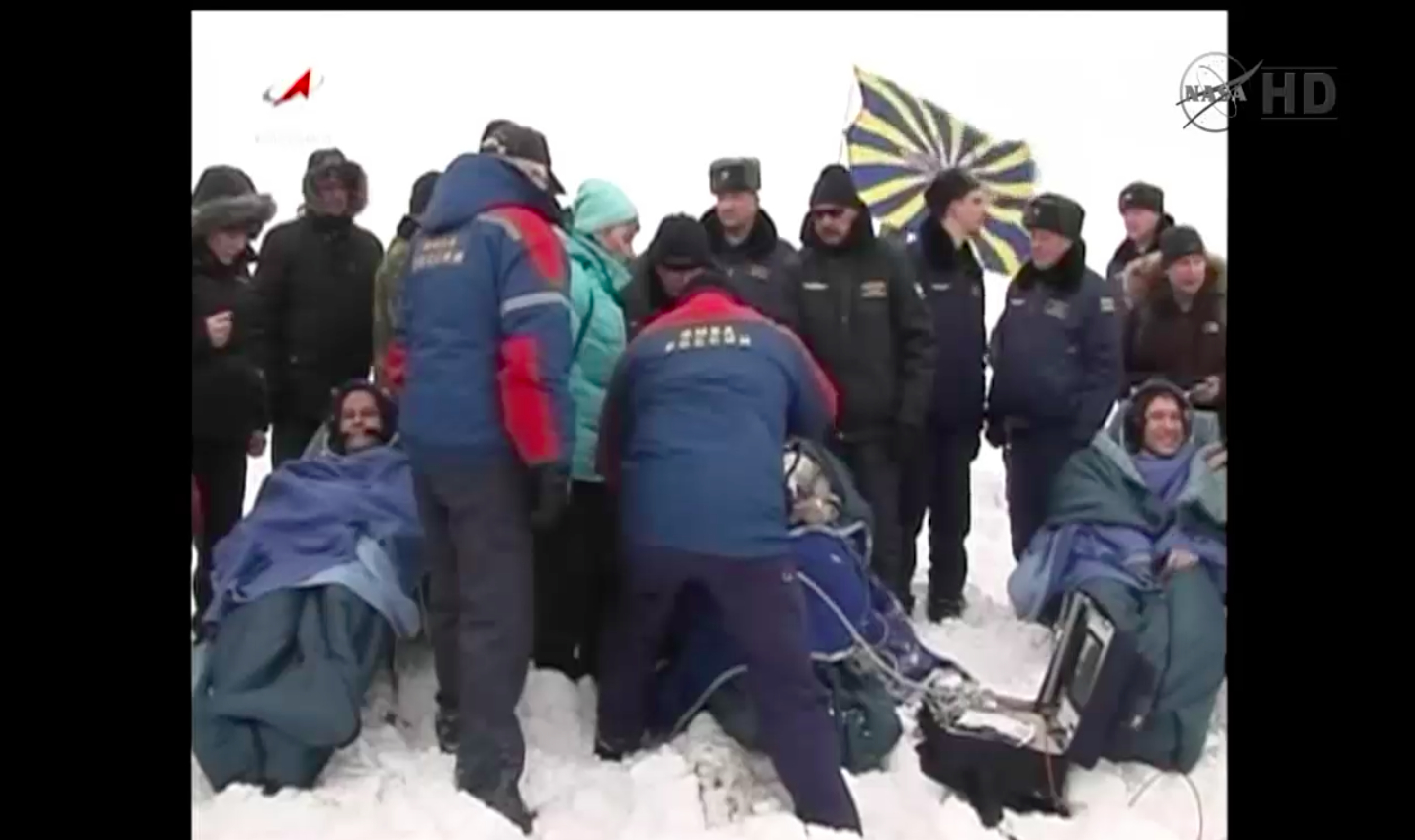 Soyuz Landing Photos: US-Russian Expedition 38 Crew Returns to Earth