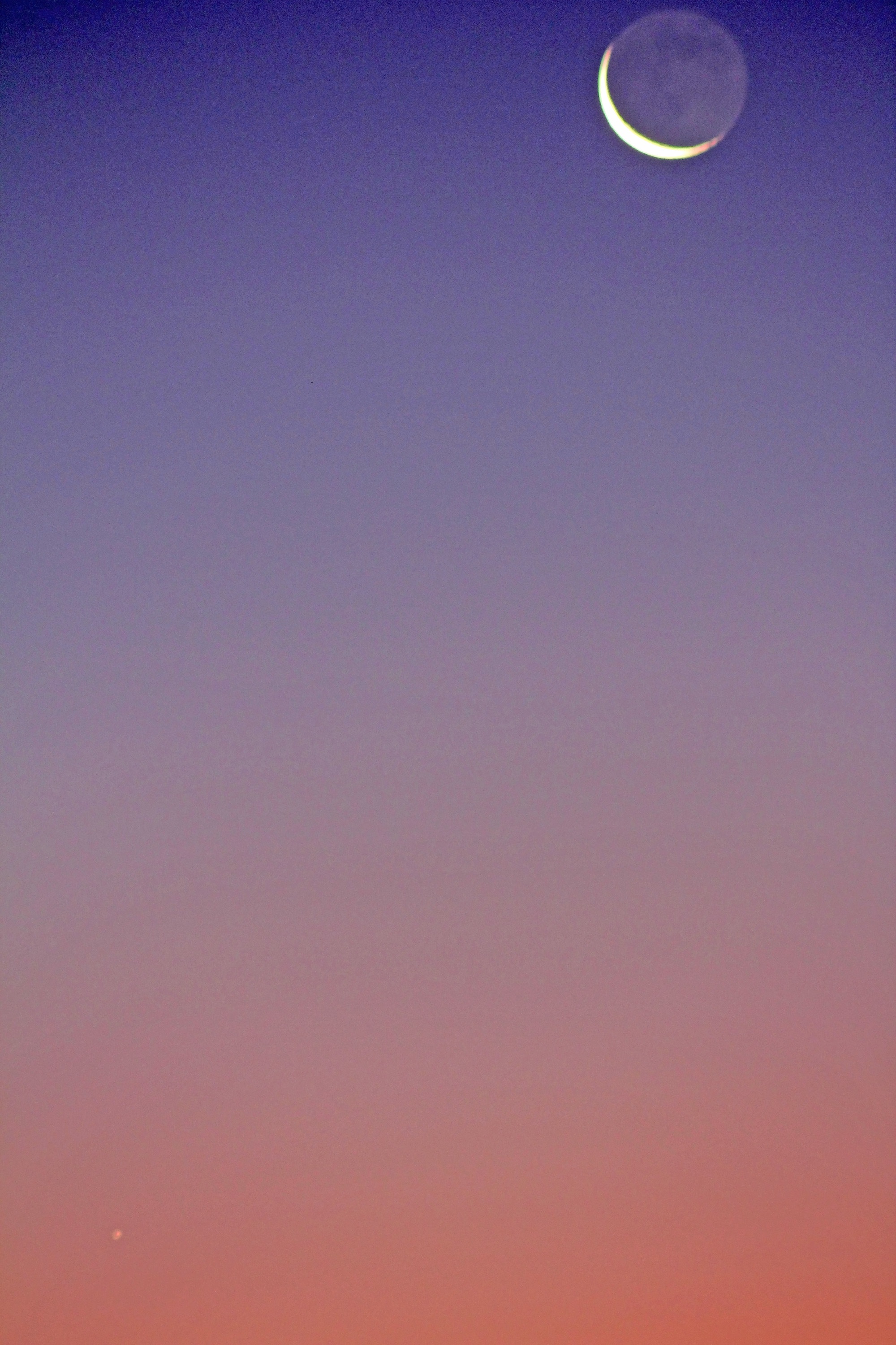 Moon and Mercury Shine Together in Amateur Photo