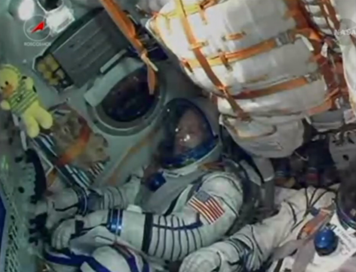Expedition 39 Crew in Soyuz TMA-12M Spacecraft