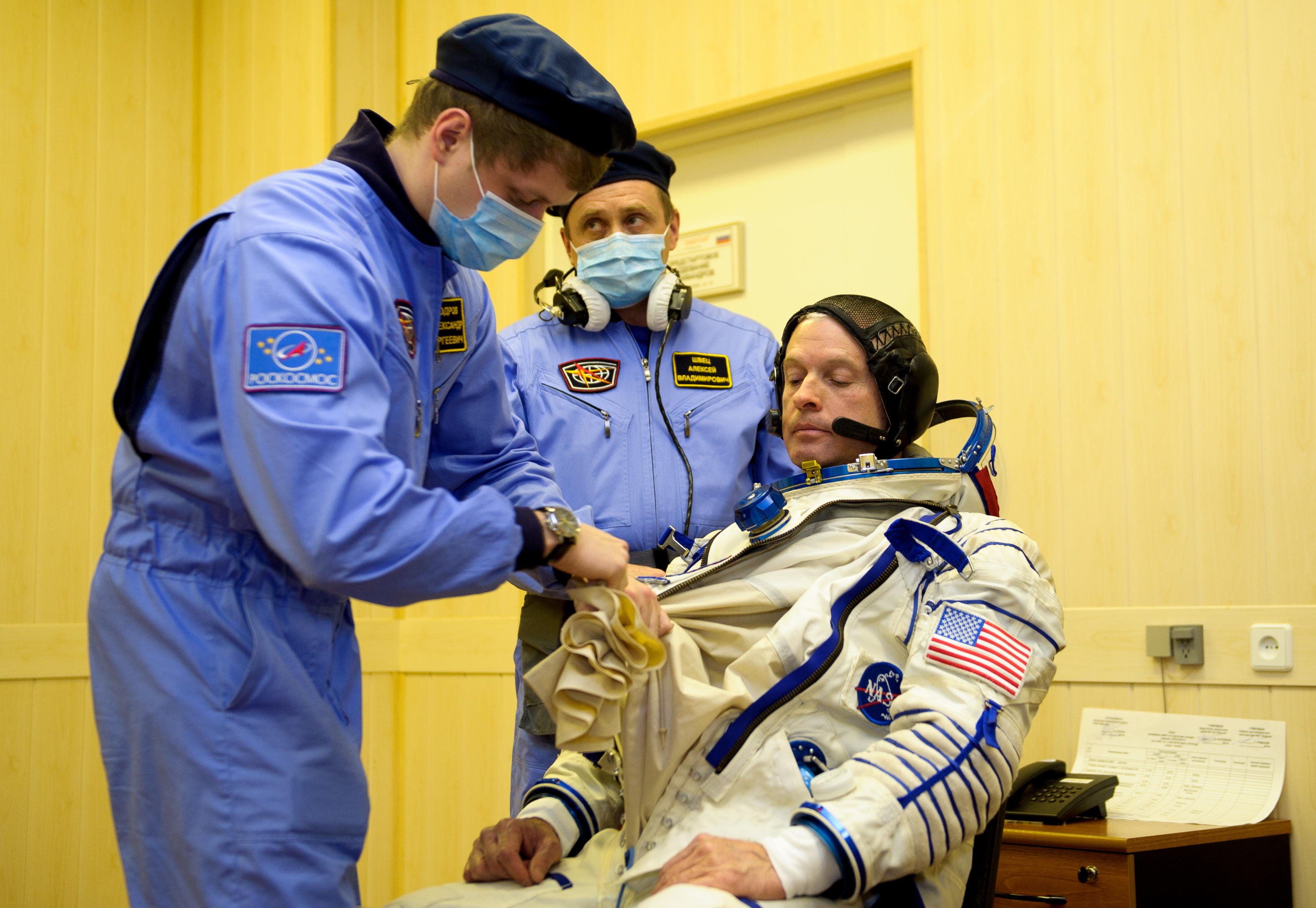 Expedition 39 Sokol Suit Prep