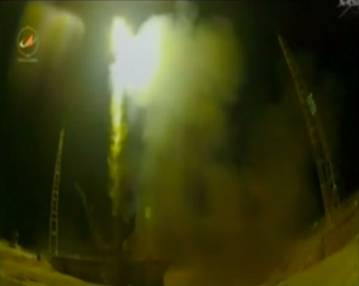 Soyuz Clears Tower on April 9, 2014.
