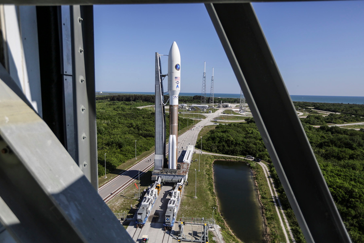 NROL-67 Satellite Rollout