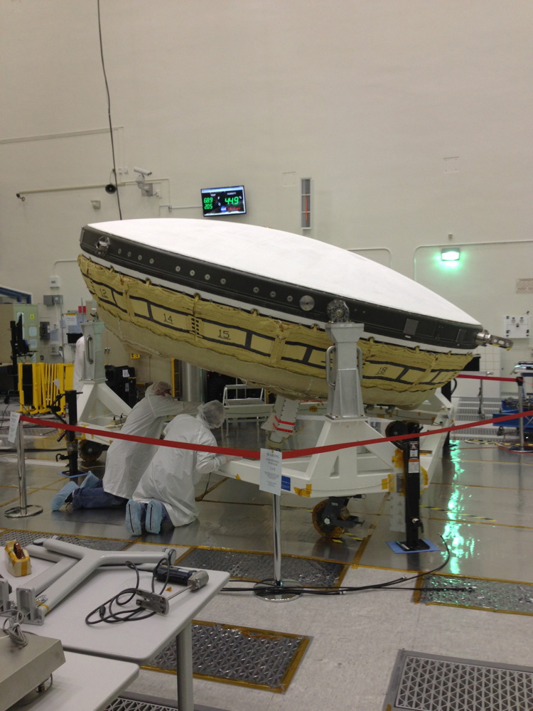 NASA Launches 'Flying Saucer' to Test Mars Landing Tech (Video)