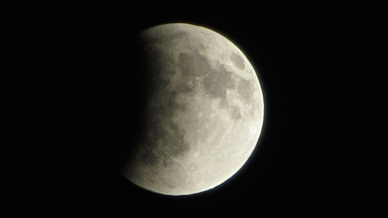 Total Lunar Eclipse of April 15, 2014: Ken Hoke