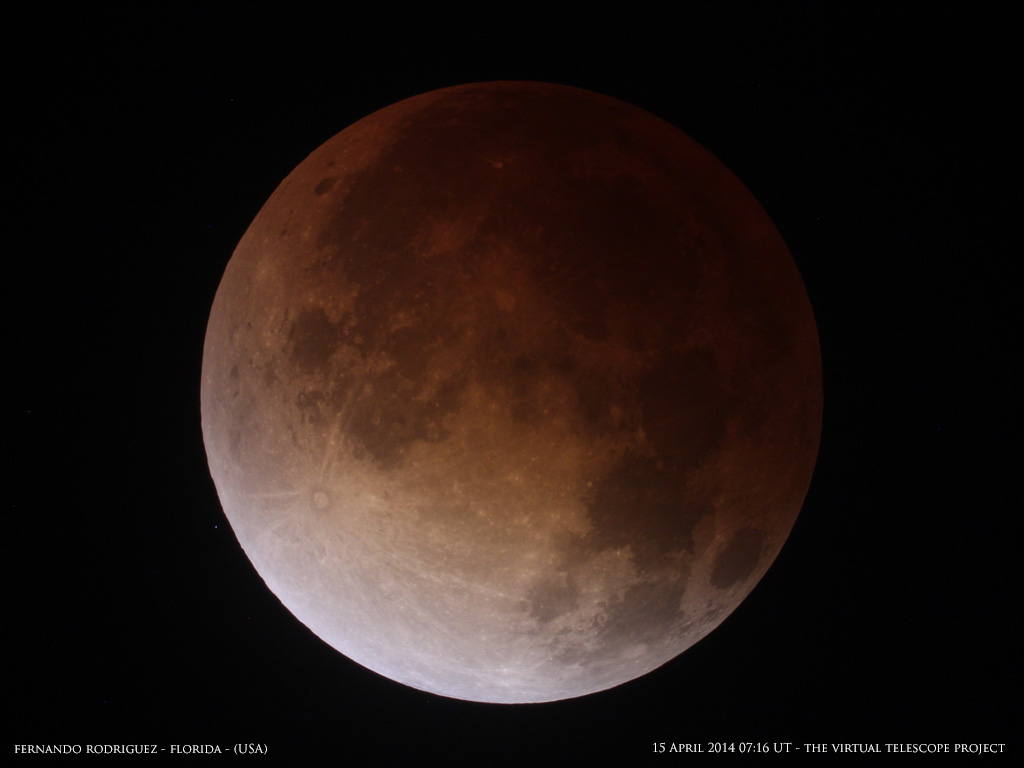 Blood Moon: Total Lunar Eclipse of 2014 by Fernando Rodriguez