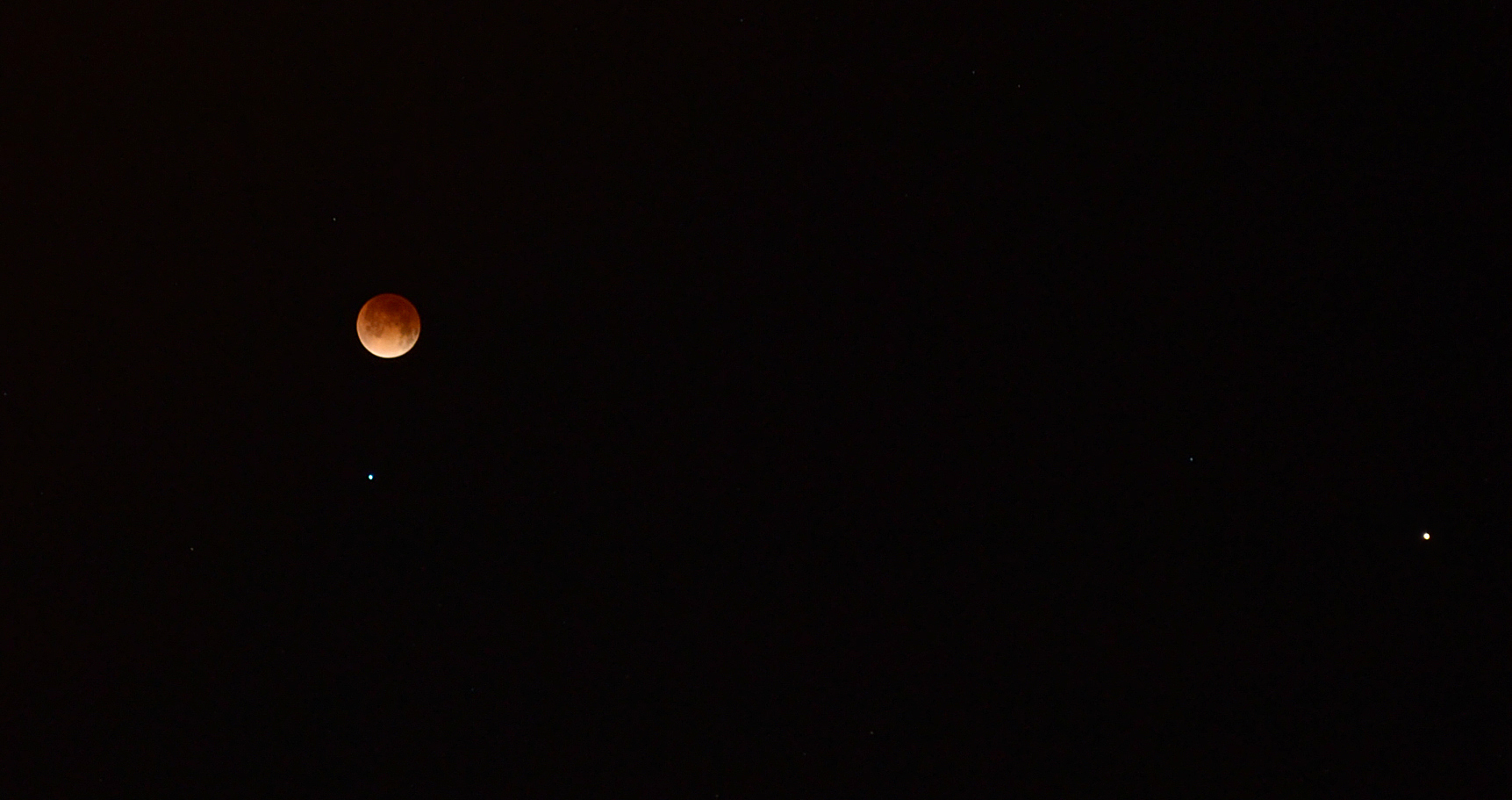 Total Lunar Eclipse, Mars and Spica: April 15, 2014