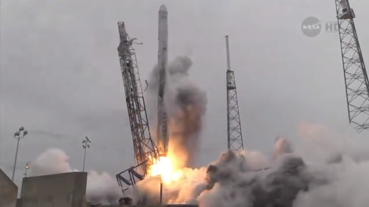 SpaceX's Third Dragon Capsule Launch, Low Angle