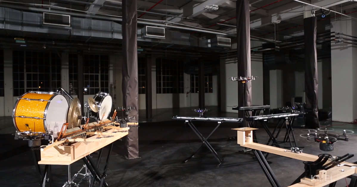 Flying Robots Play Theme of '2001: A Space Odyssey' (Video)