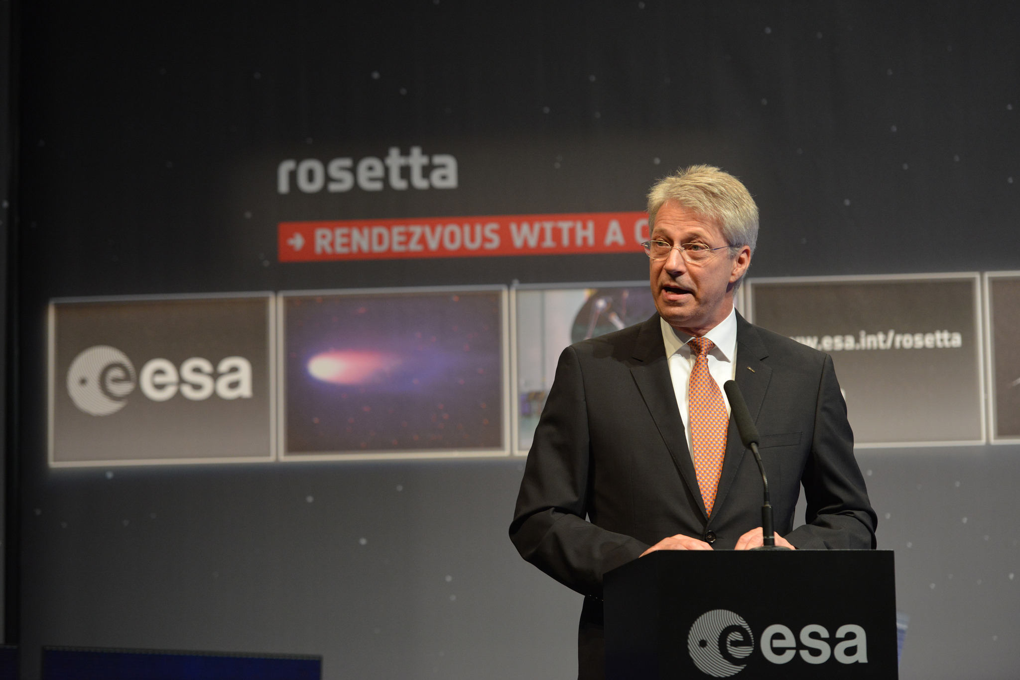 Thomas Reiter at the Rosetta Arrival
