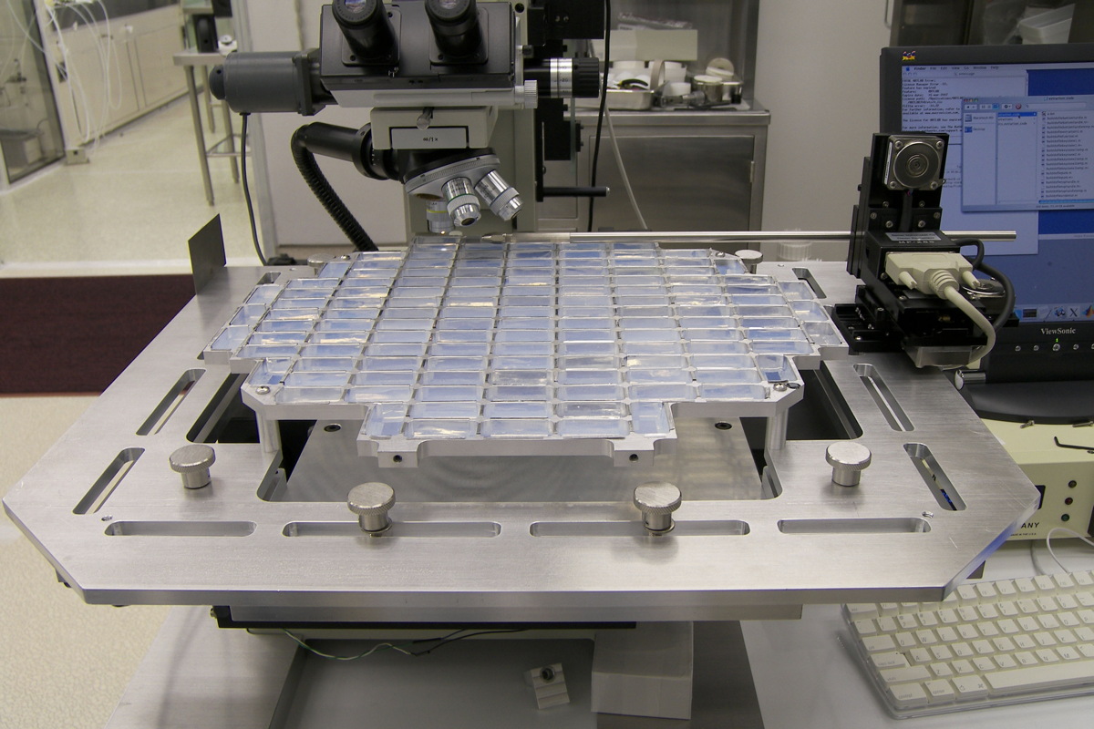 Keystoning Apparatus Working on Stardust's Interstellar Dust Collector