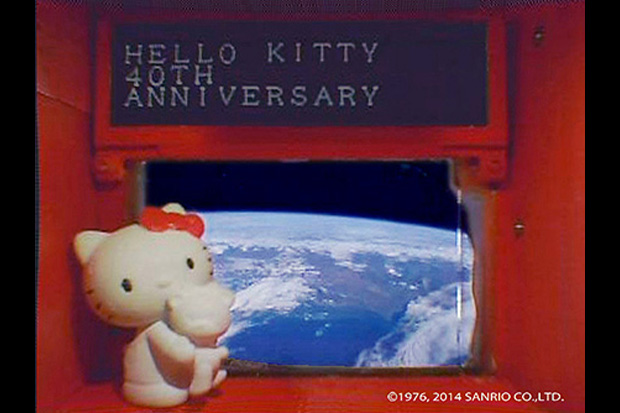 Hello Kitty in Space