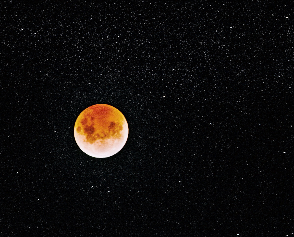 Lunar Eclipse and Stars Seen in Australia