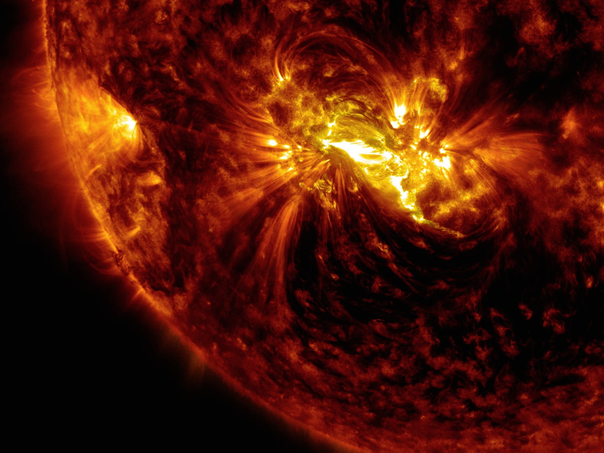 M8.7 Class Solar Flare on Oct. 21, 2014