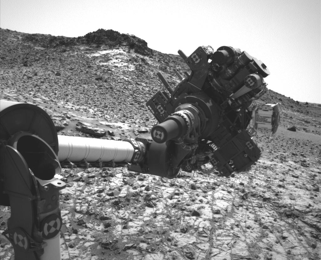Curiosity's Arm on Sol 915