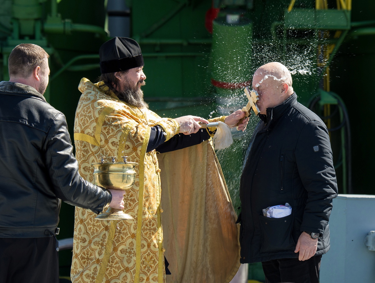 Expedition 43 Soyuz Blessing