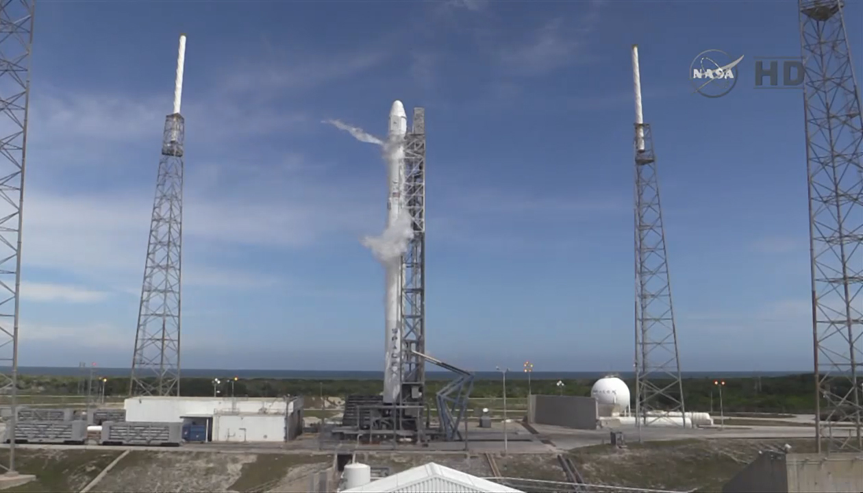 SpaceX Falcon 9 Fueled for CRS-6
