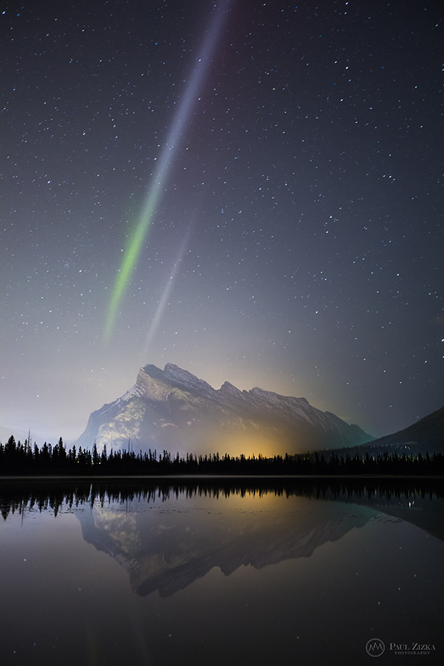 Aurora Borealis Zizka-bicolor-aurora-banff-nationa-park