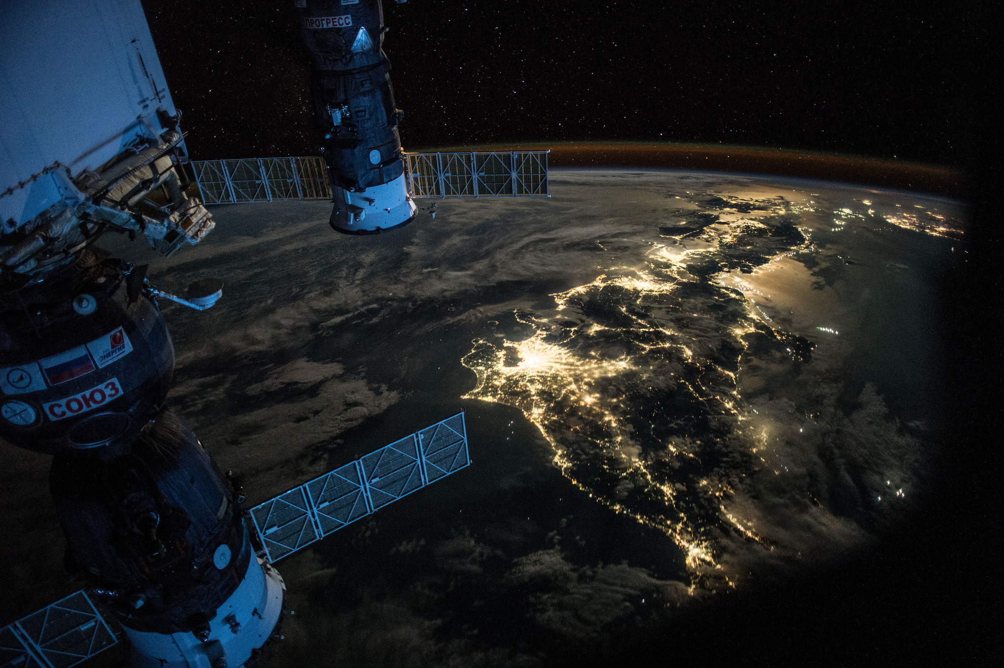 Night Earth Observation of Japan Taken by Expedition 44 Crewmember