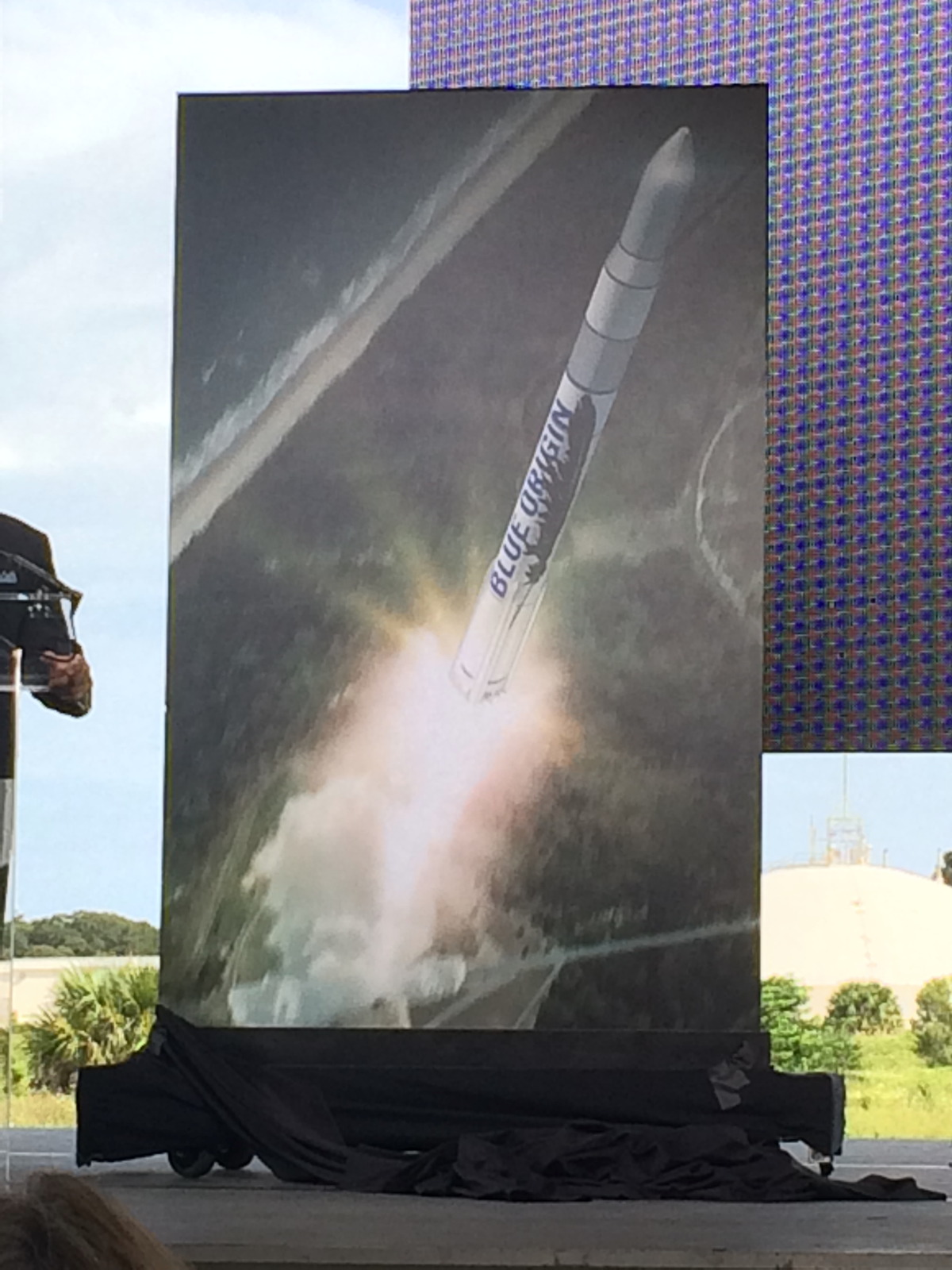 Bezos Announces New Blue Origin Facility at KSC