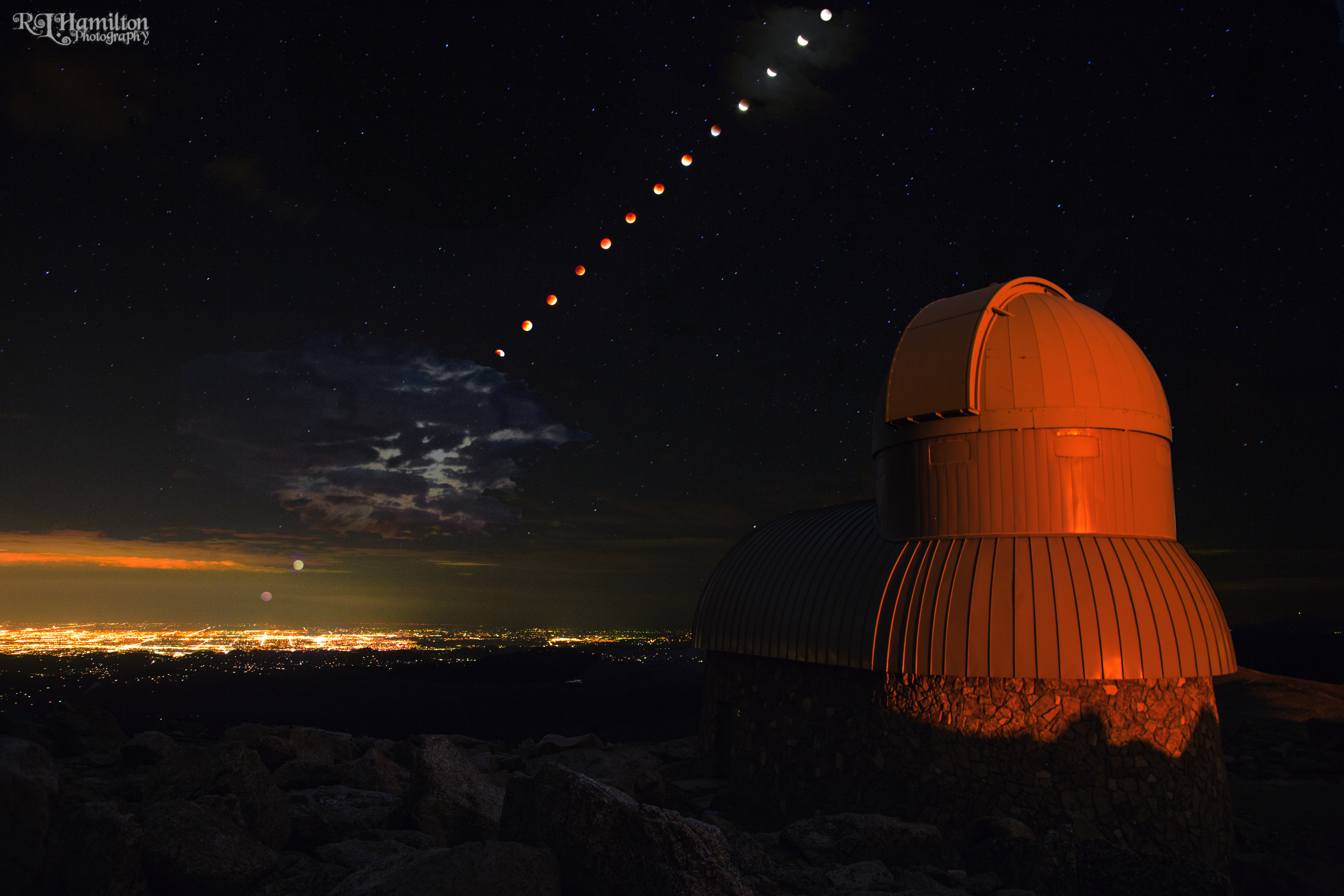 Supermoon Lunar Eclipse from Colorado