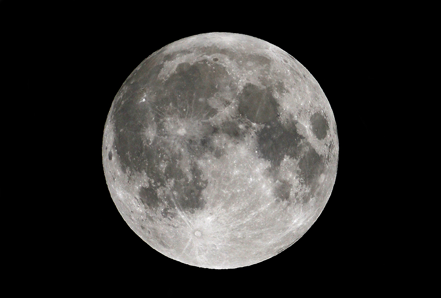 Moon Photography Tips from Astrophotographers: A Visual Guide