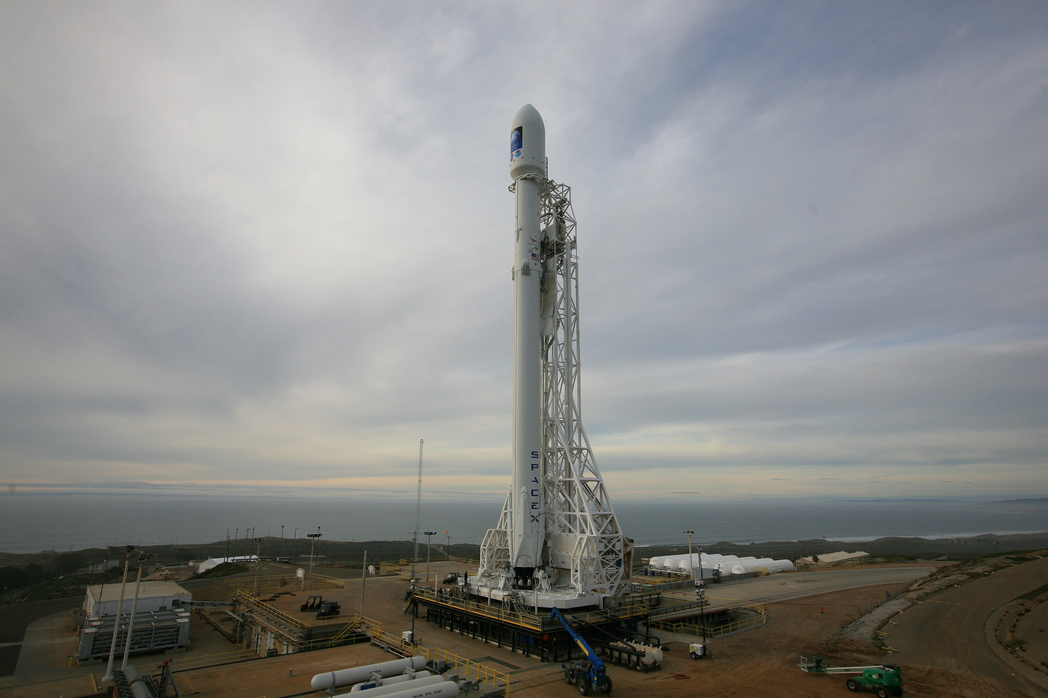 SpaceX Photos: Jason-3 Satellite Launch and Falcon 9 ...