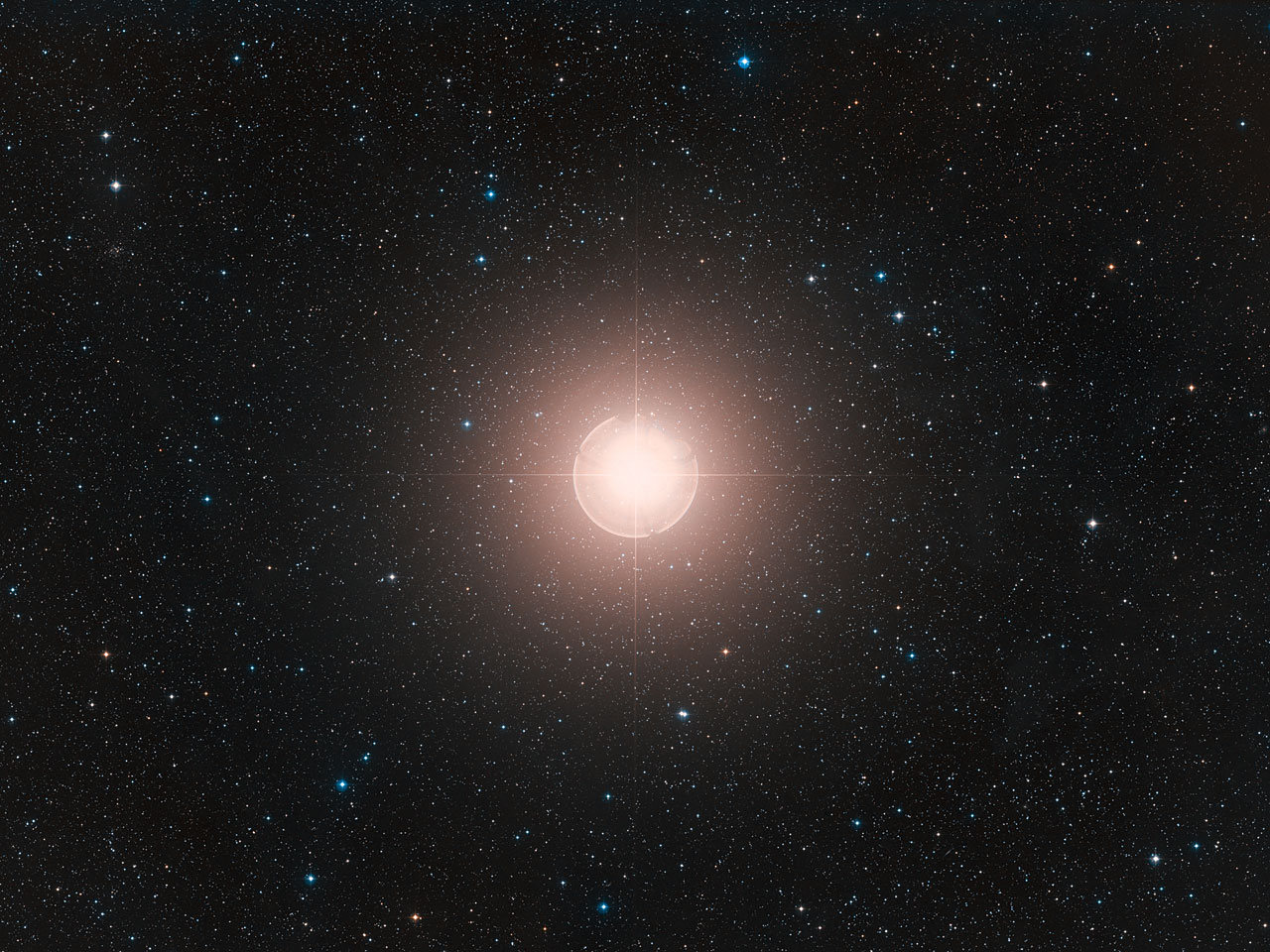 Dying Star Betelgeuse Keeps Its Cool ... and Astronomers Are Puzzled 