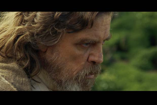 Luke Skywalker Returns In 'Star Wars Episode VIII' Production Video