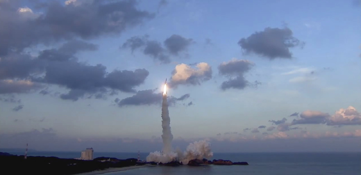Japan Launches X-Ray Observatory to Study Black Holes, Star Explosions