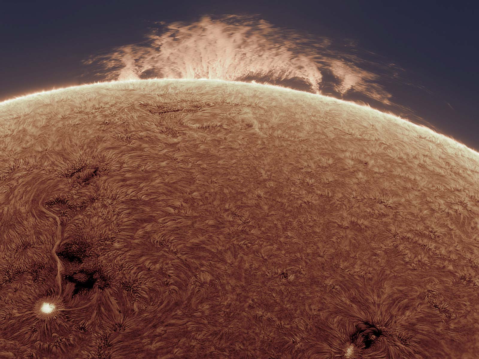 An Angry Sun | Space Wallpaper