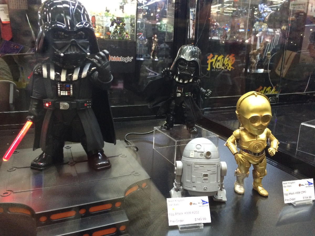 Darth Vader, R2-D2 and C-3PO Egg Attack Action Figures