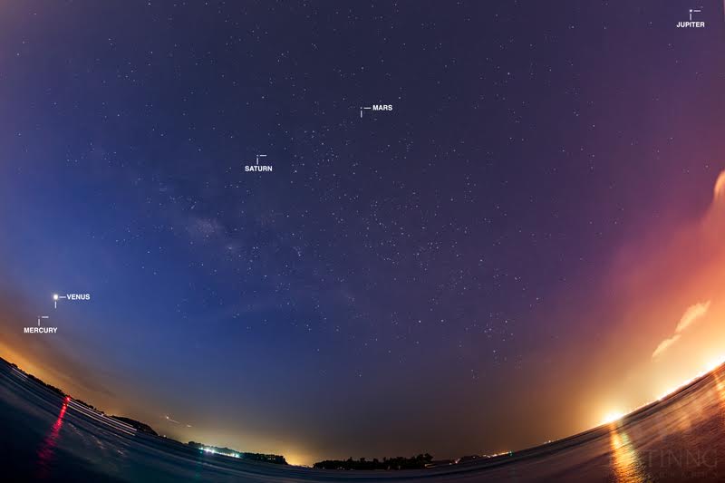 Wow! Rare Planetary Alignment Adorns Night Sky Over Singapore