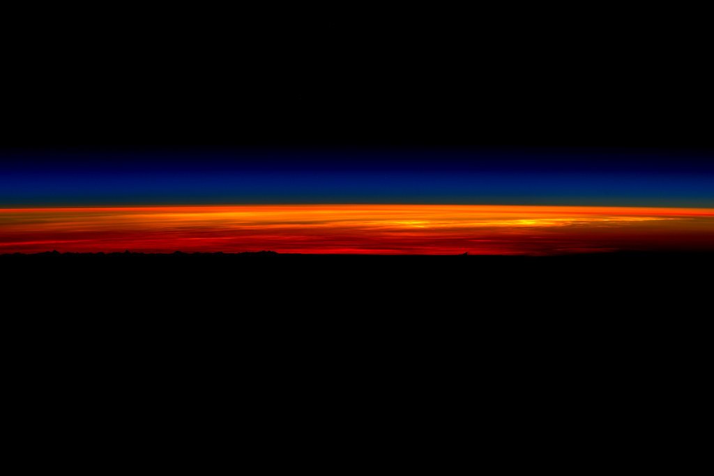 Scott Kelly's Last Sunrise From Space