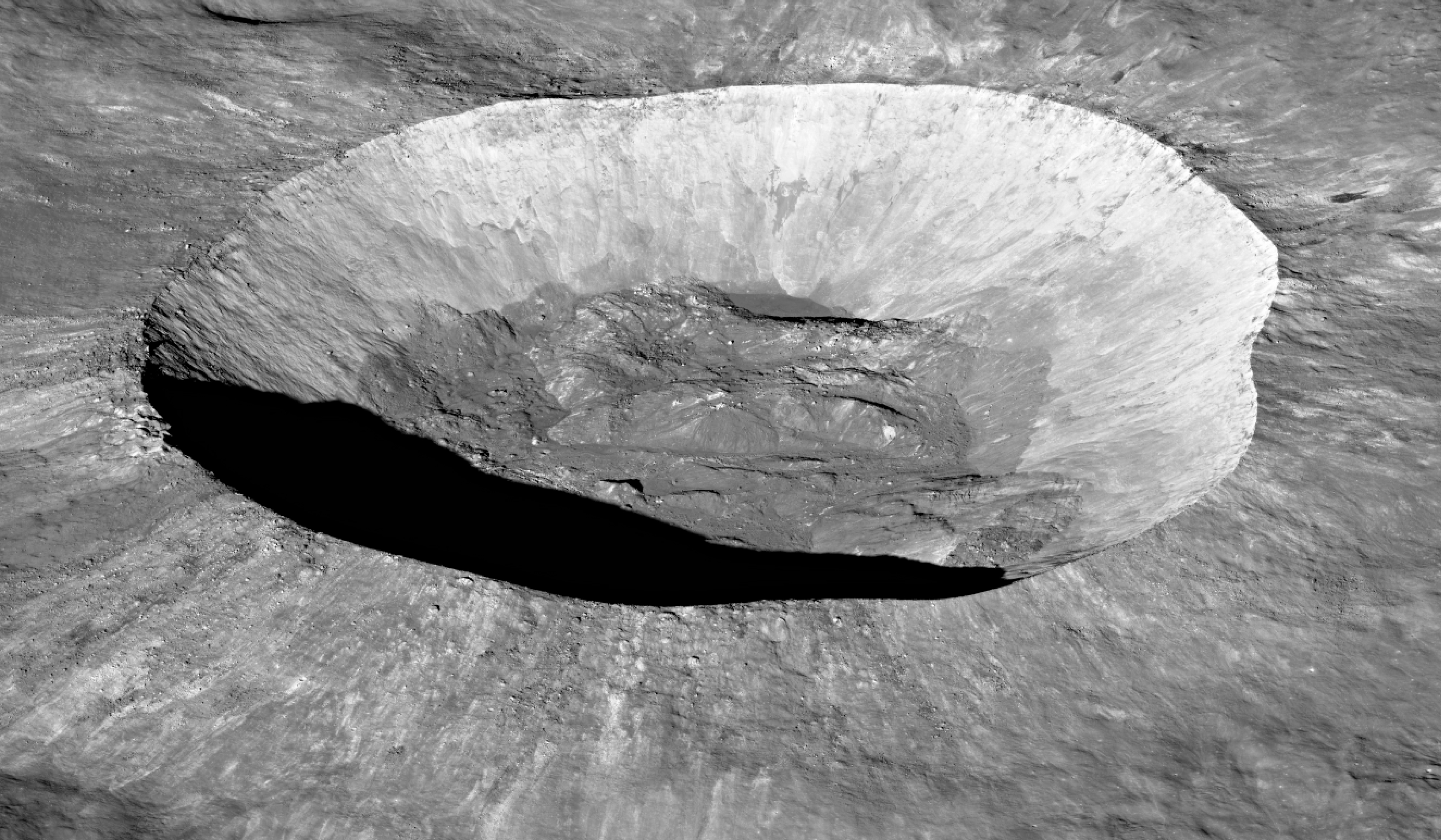 Smithsonian's Moon Photo Exhibit Shows Off Stunning Views from NASA Probe