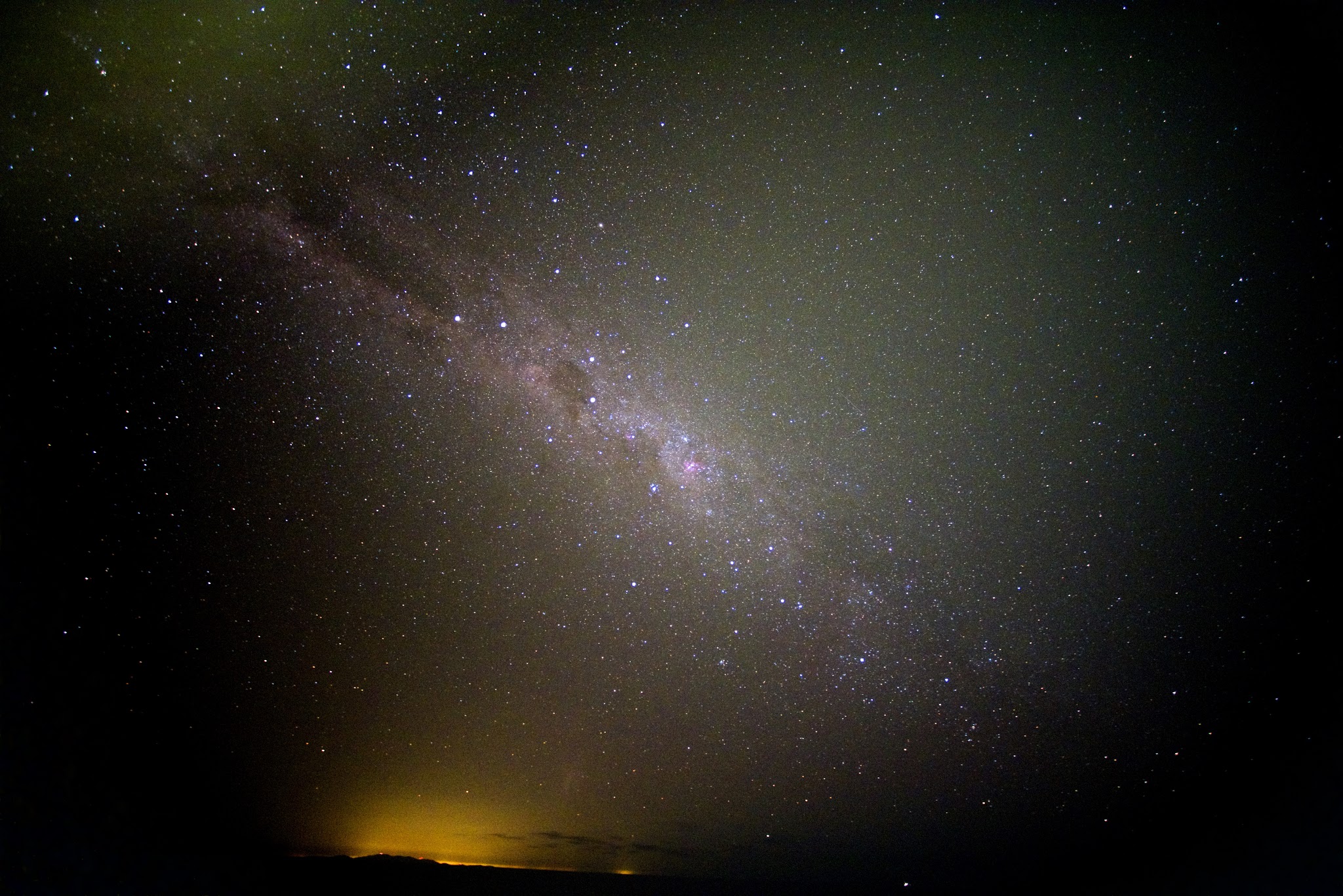 Southern Cross at Sea: Astrophotographer Shoots Stunning Image While on Ship