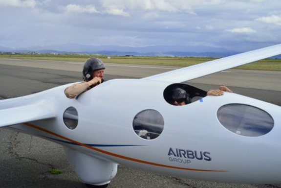 Perlan lead pilot Jim Payne, front, and Airbus chief executive Tom Enders, serving as co-pilot in rear, aboard Perlan 2 during a May 9 test flight in Nevada.