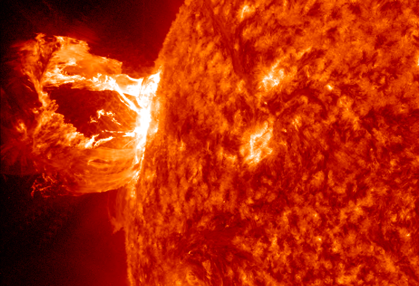 Ancient Solar Superflare Suggests Risks for Mars Missions