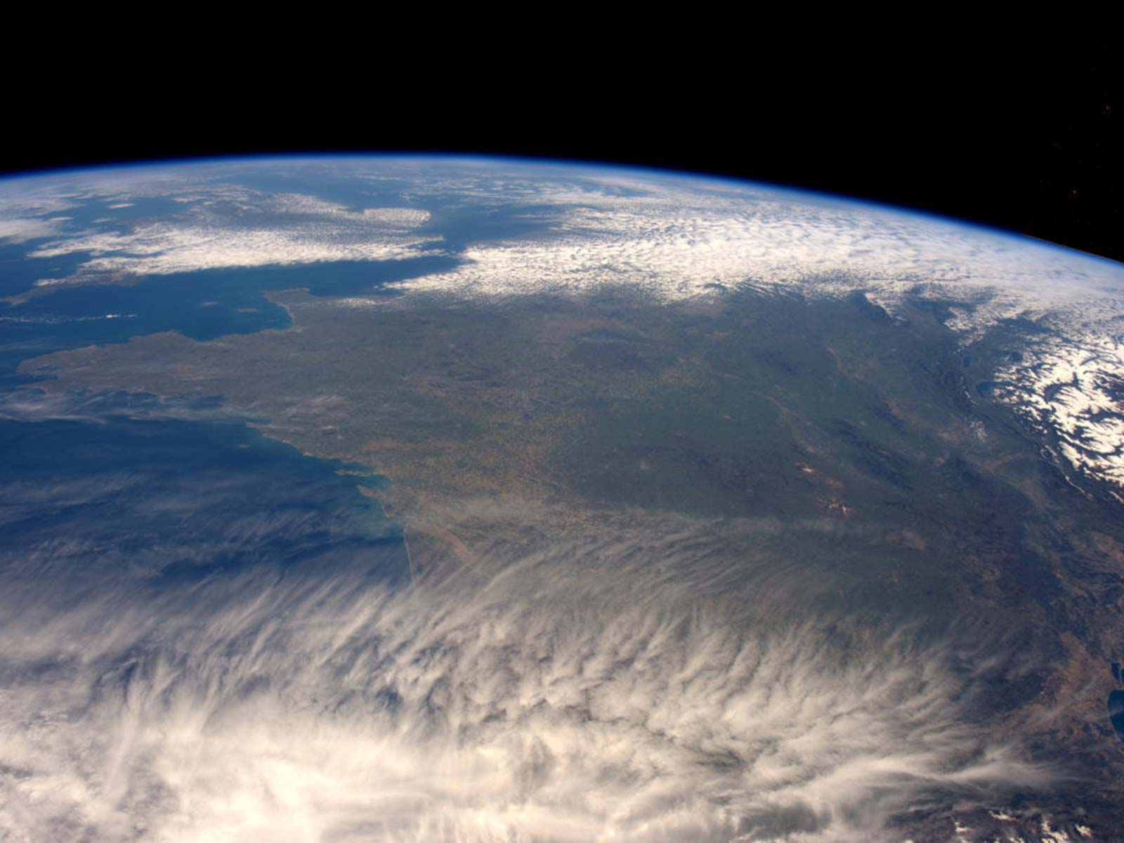 On a Clear Day | Space Wallpaper