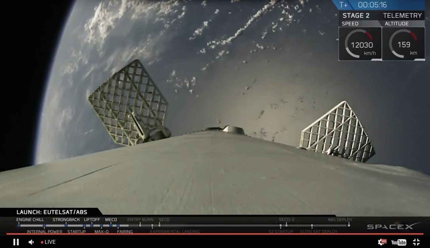 Falcon 9 First Stage Coming Back to Earth