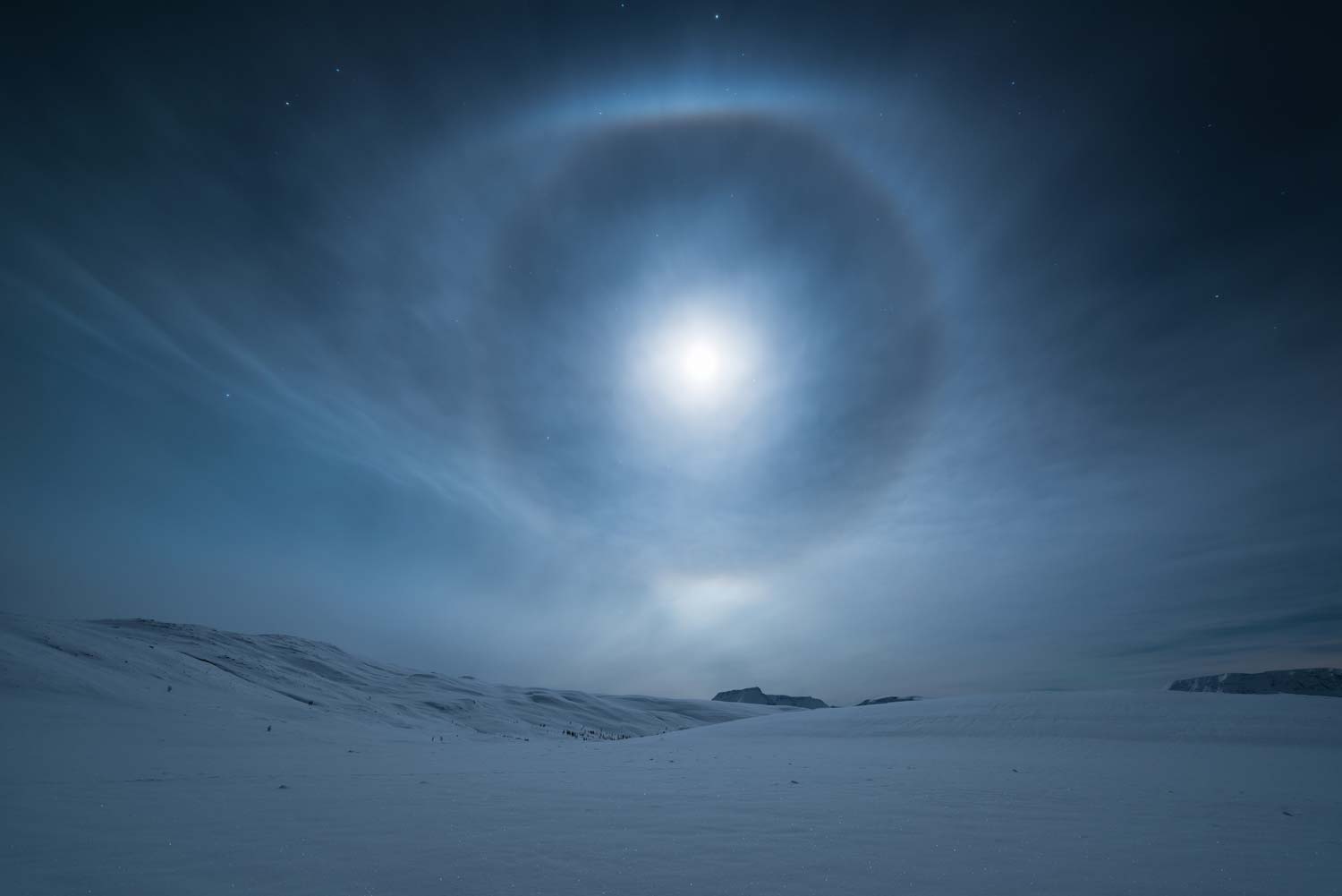 Otherworldly Beauty: Astronomy Photography Contest Highlights Astounding Shots