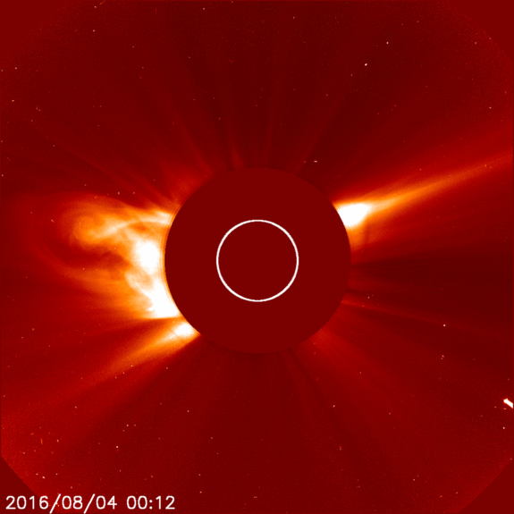 This animated image shows a sungrazing comet hurtling toward the sun at a mind-boggling 1.3 million mph as seen by the Solar and Heliospheric Observatory.