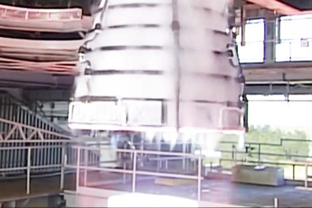 NASA's Space Launch System RS-25 Engine Test Fired | Video