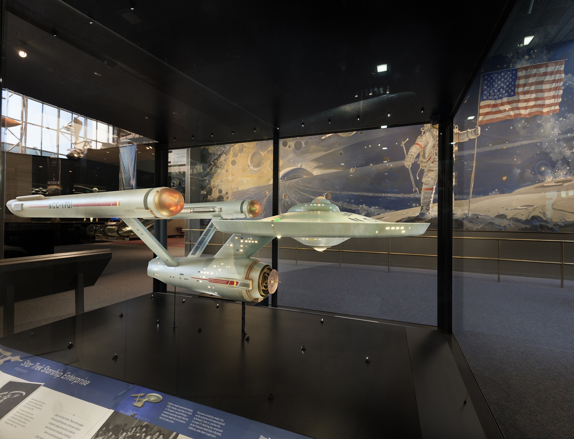 'Building Star Trek' Doc Celebrates TV Series' Tech Legacy