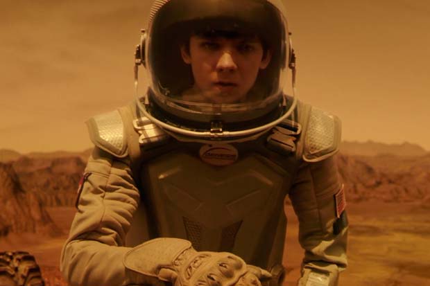 'The Space Between Us' - First Human Born on Mars Comes To Earth | Trailer