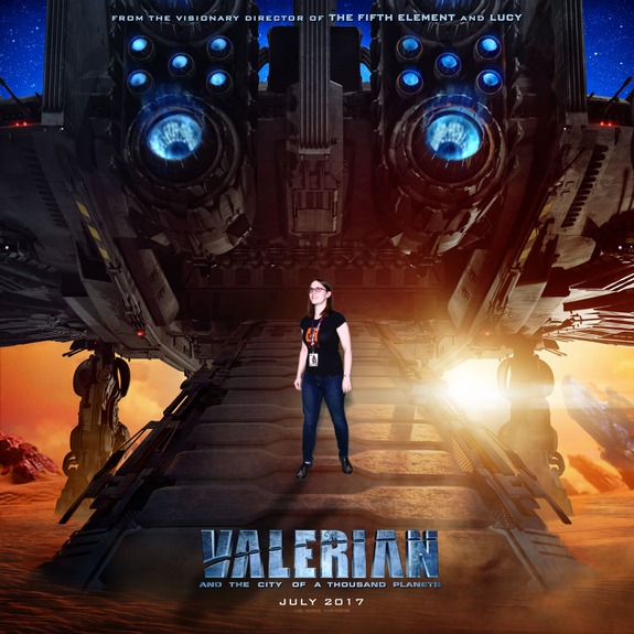 Space.com's Sarah Lewn posed with the Intruder at New York Comic Con Thursday — the ship can carry Valerian and Laureline through space, but seems to have taken her to a desert of some kind.